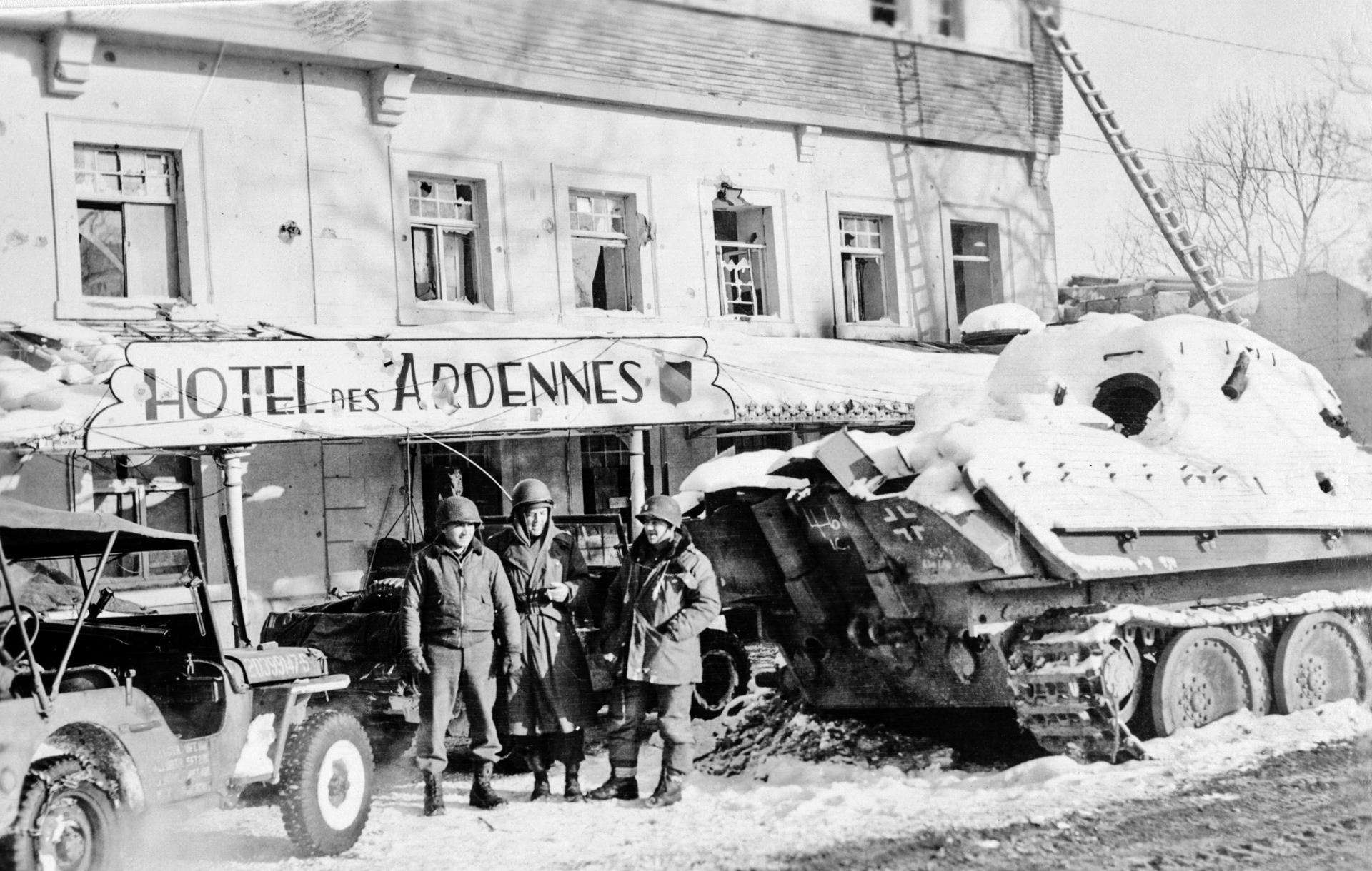Abandoned Panther in front of Hôtel des Ardennes, Ligneuville